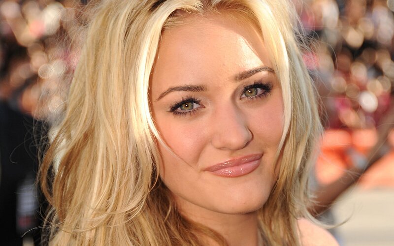 Blonde Woman Smiling — Calm, Photograph