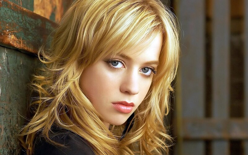 blonde woman with blue eyes