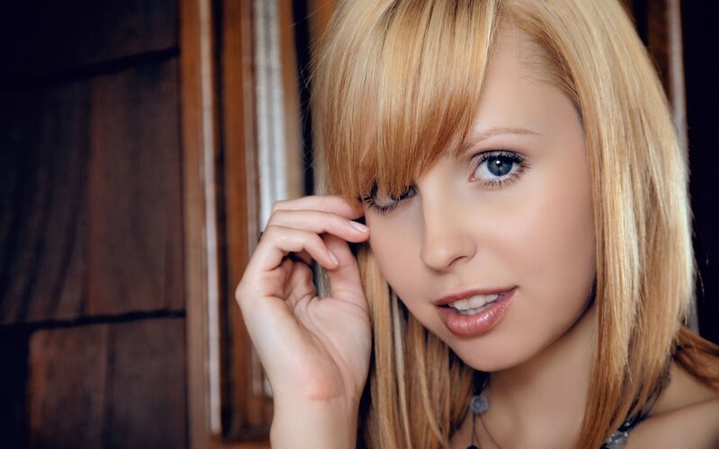 blonde woman with blue eyes