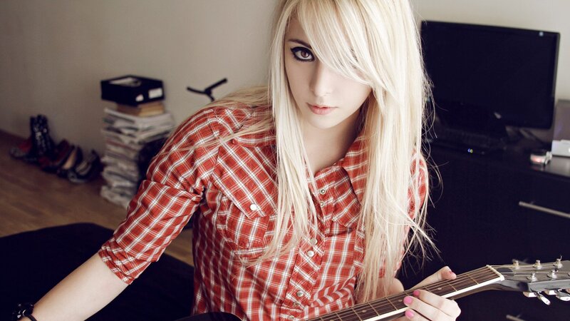 Blonde Woman with Guitar — Red, Serious, Photograph