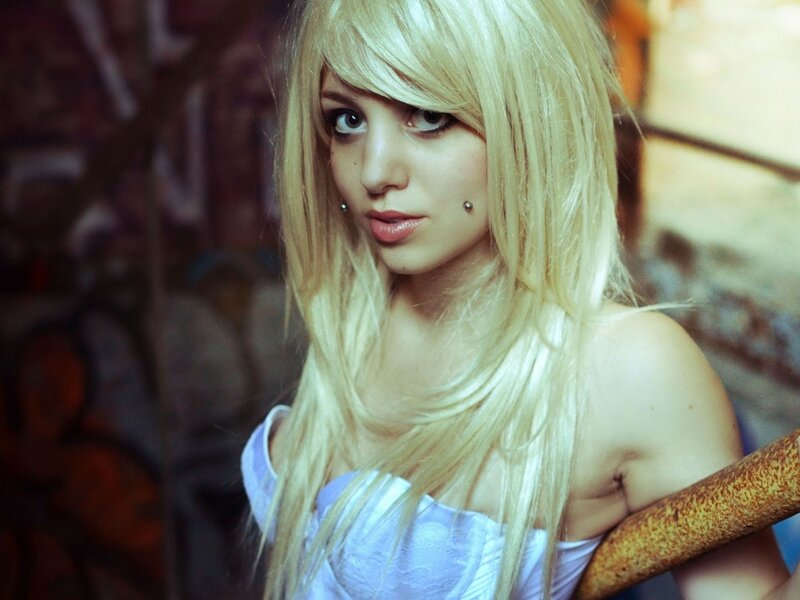 Blonde Woman with Piercings — Dramatic