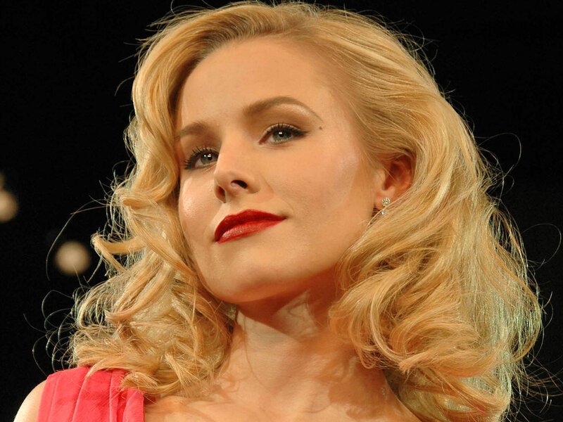 blonde woman with red lipstick