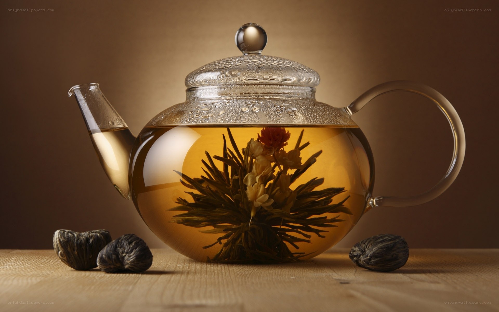 Blossoming tea in glass teapot