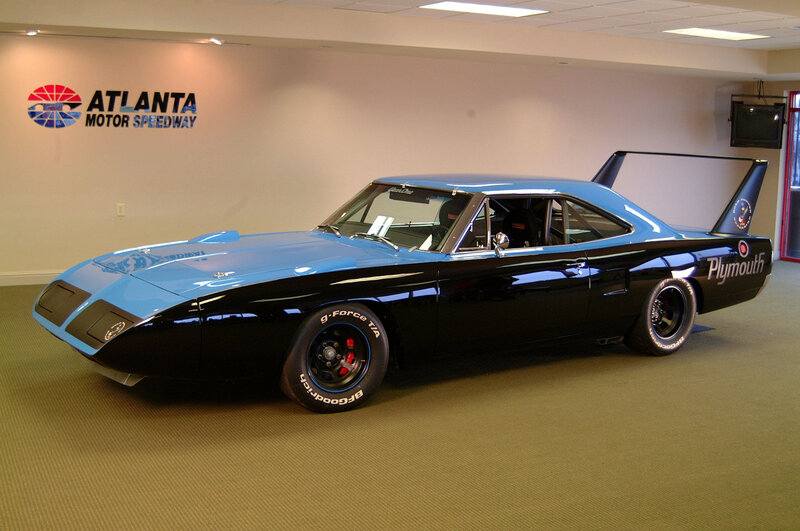 Blue and Black Muscle Car — Showroom, Photograph