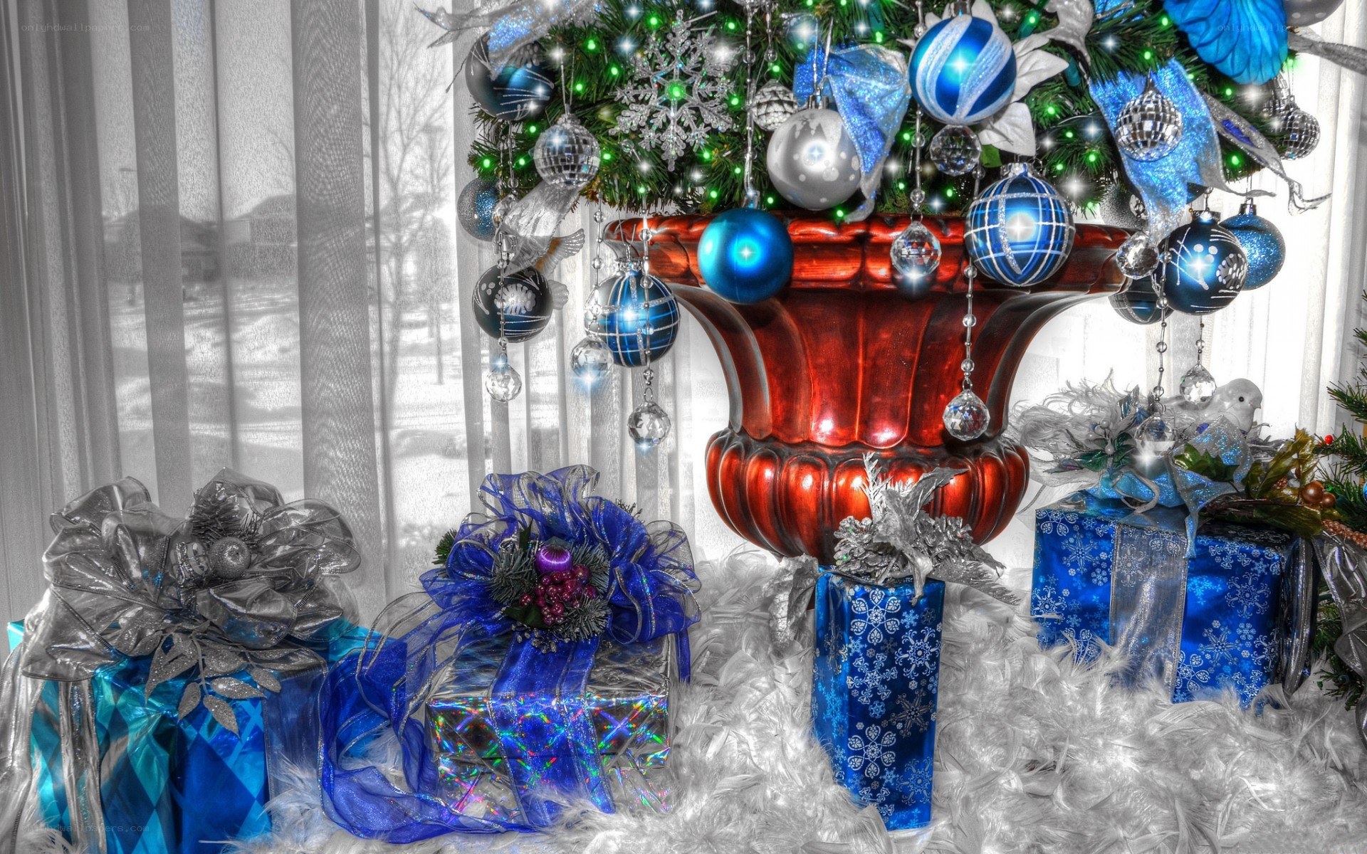 Blue and silver Christmas decor
