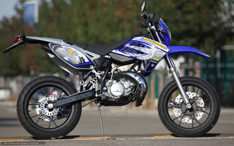 Blue and Silver Dirt Bike — Neutral