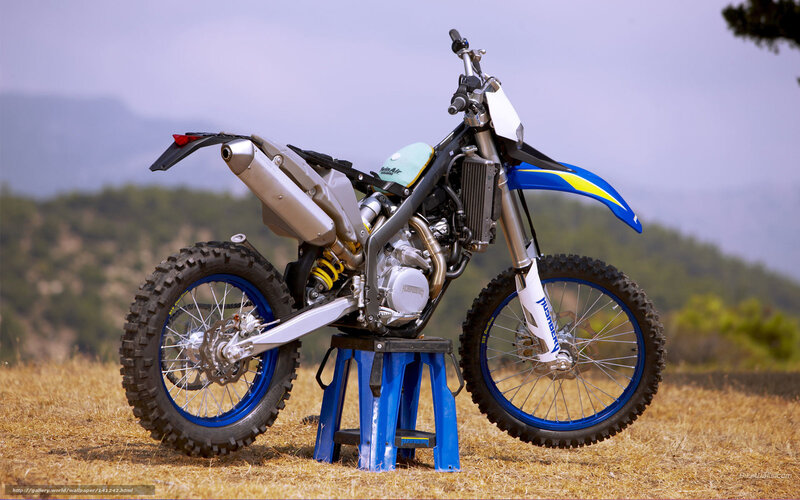 blue and silver dirt bike