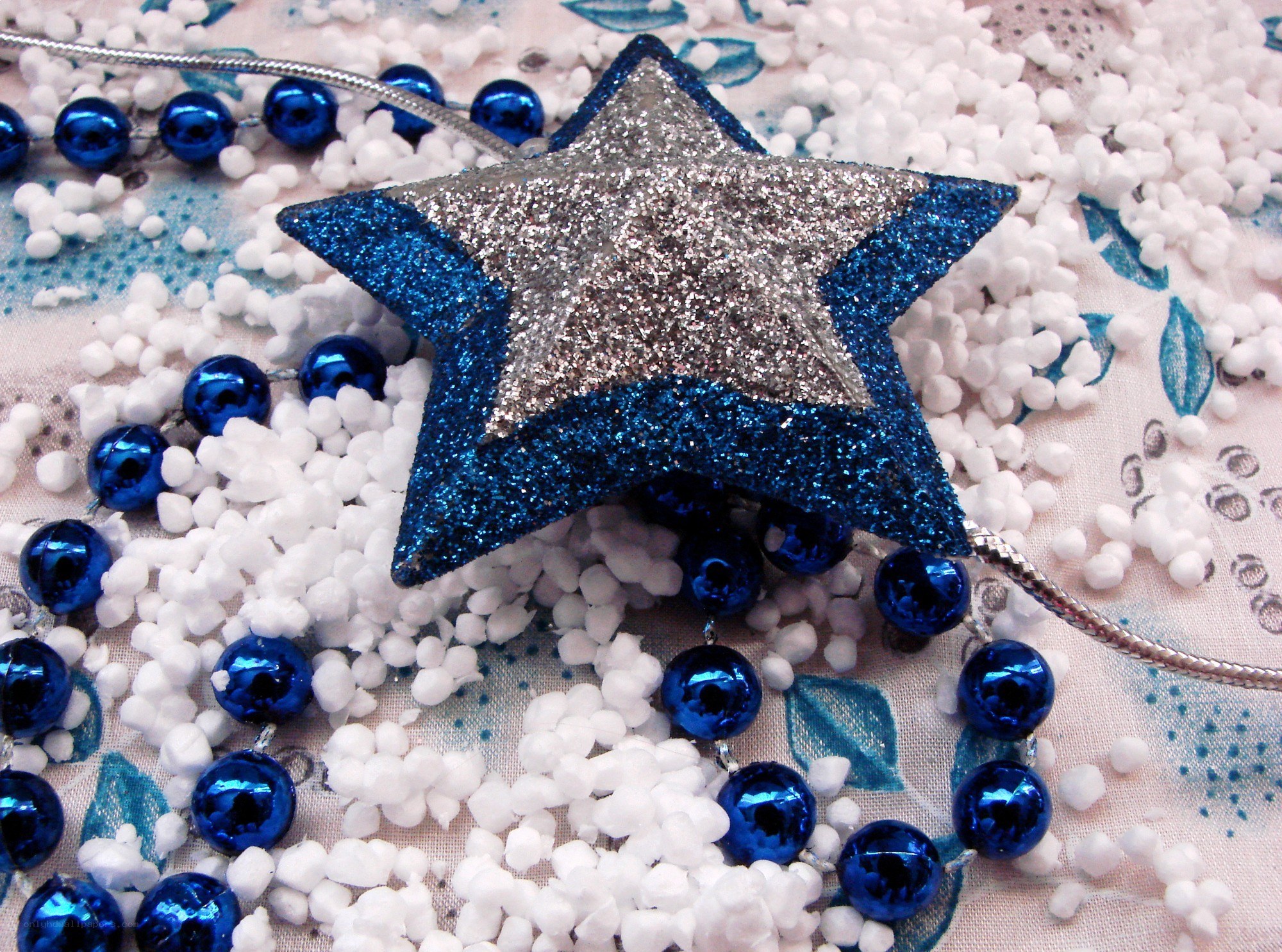 blue and silver star ornament