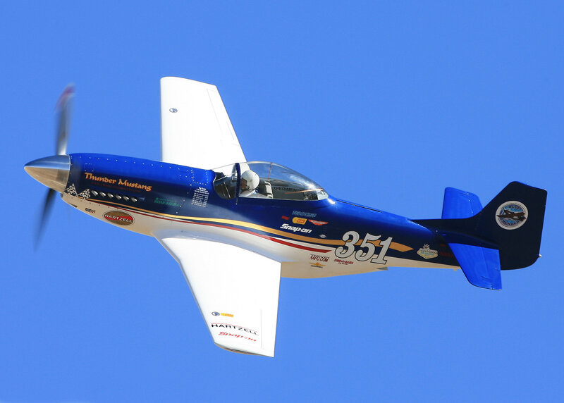 Blue and White Airplane — Dynamic