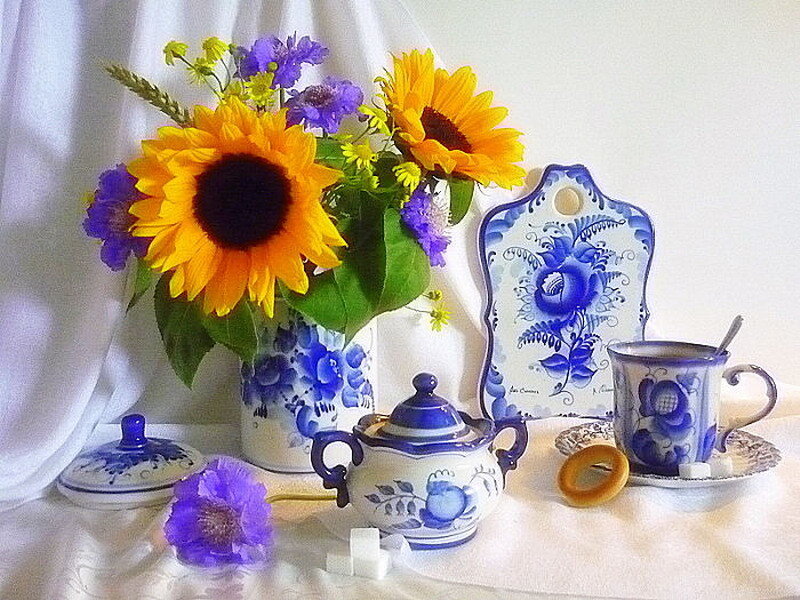 Blue and white porcelain with flowers