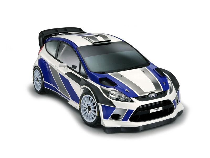 Blue and White Rally Car — Dynamic