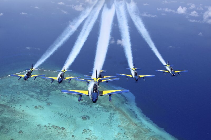 Blue and Yellow Jets
