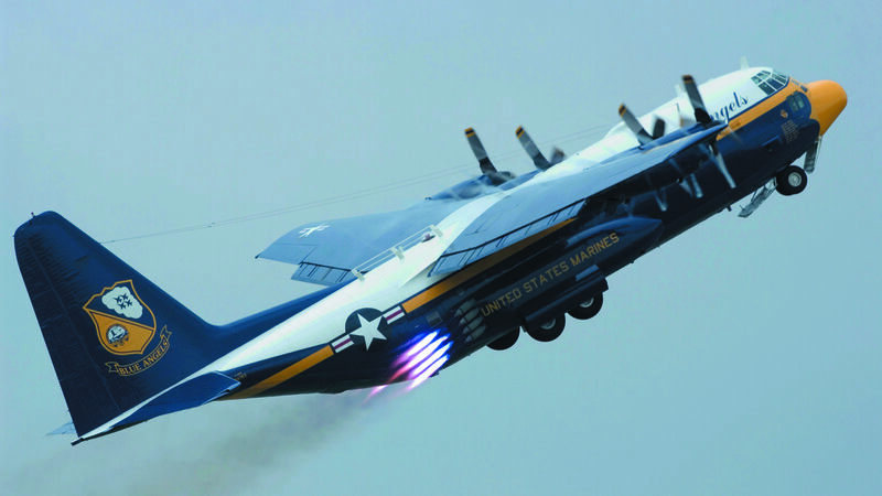 Blue Angels C-130 Hercules — Dynamic