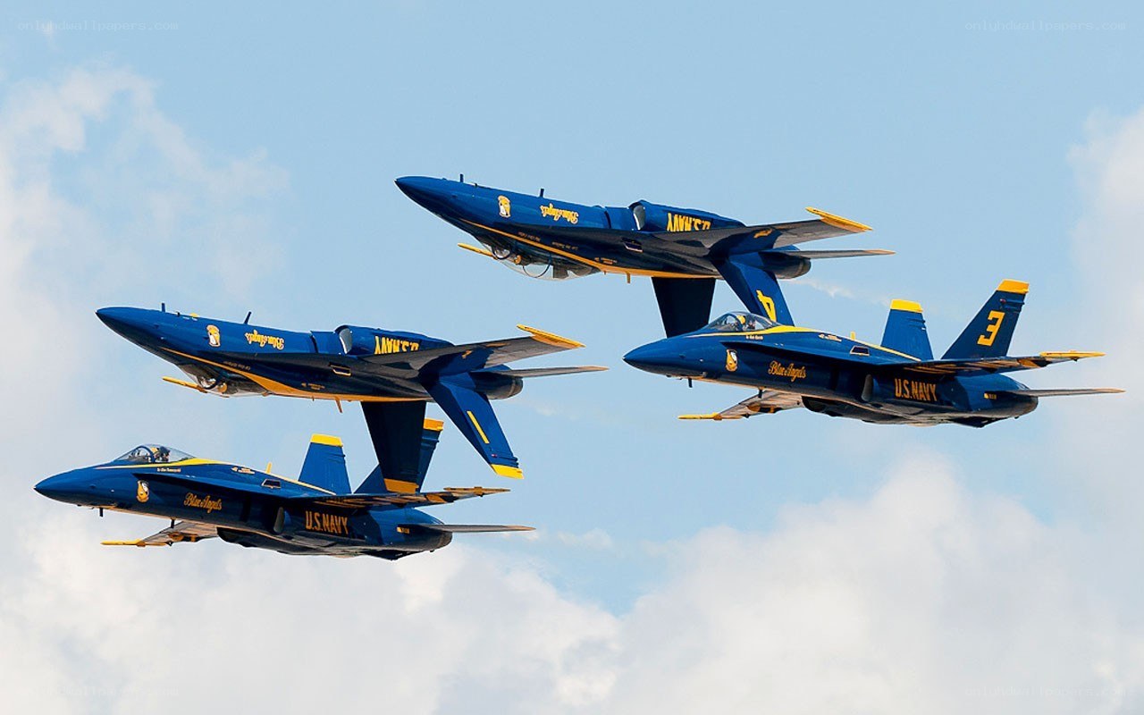 Blue Angels in formation