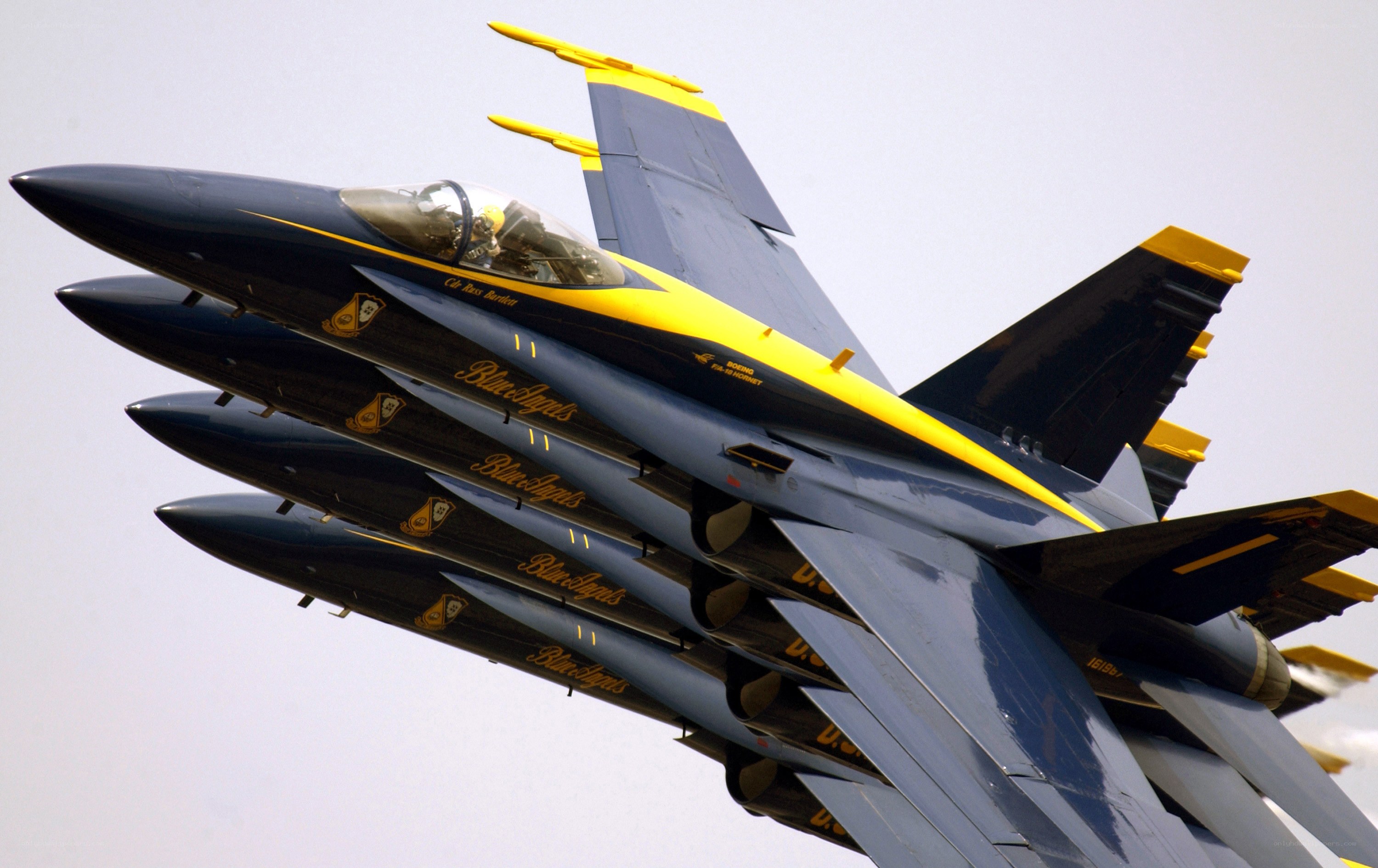 Blue Angels jet formation