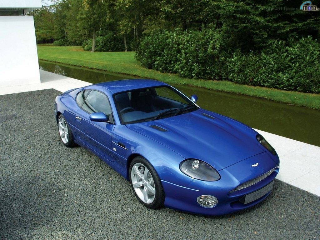 Blue Aston Martin DB7 Vantage