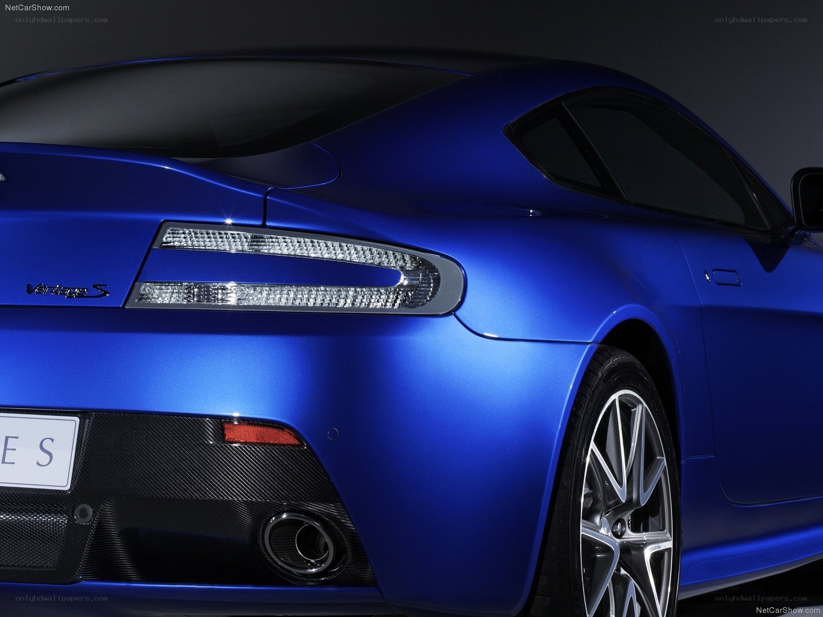 blue aston martin vantage s