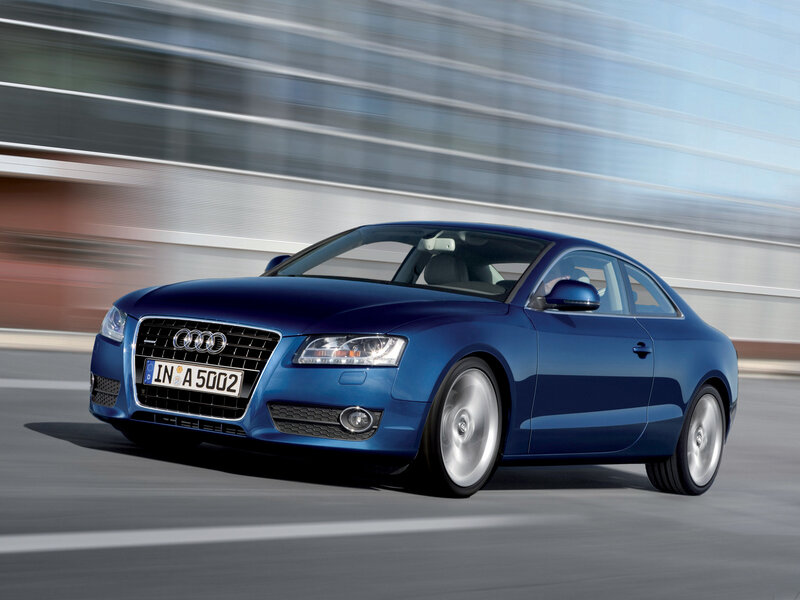 Blue Audi Coupe — Dynamic
