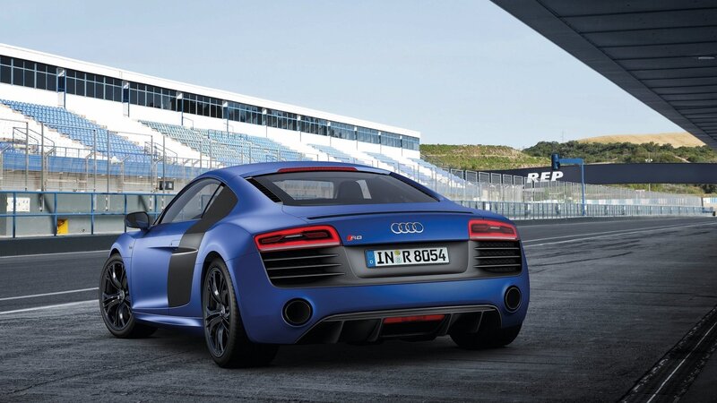 Blue Audi R8 on racetrack