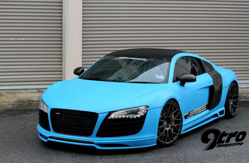 blue audi r8 sports car