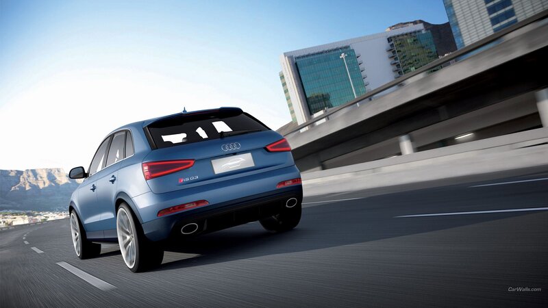 Blue Audi Rs Q3 — Dynamic