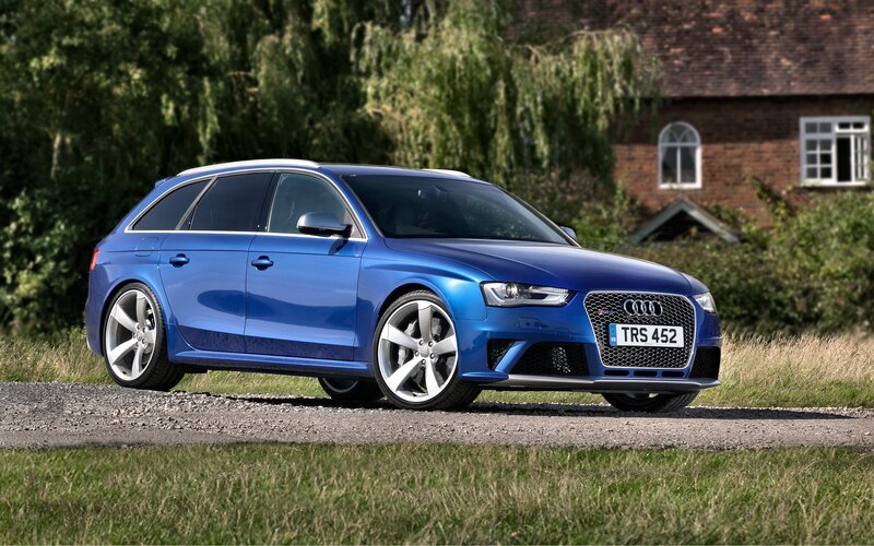 blue audi rs4 avant