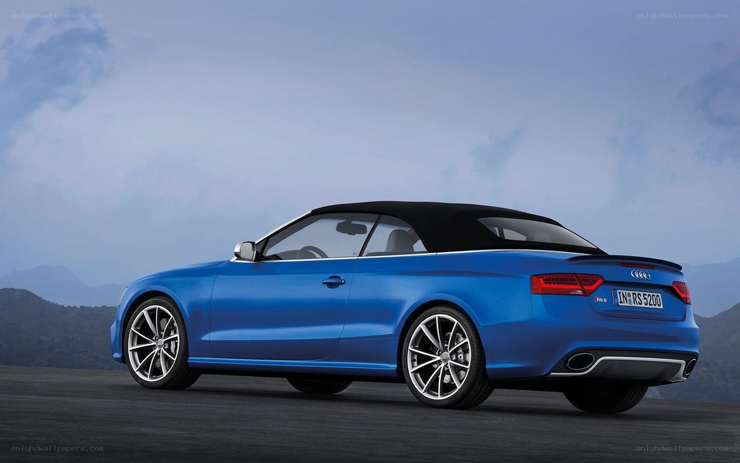 blue audi rs5 convertible