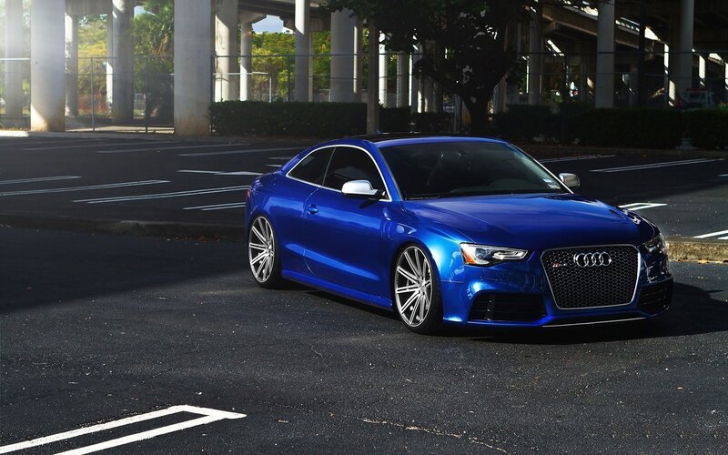 Blue Audi RS5 Coupe