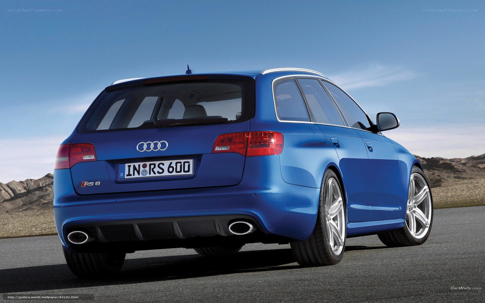 Blue Audi RS6 Avant
