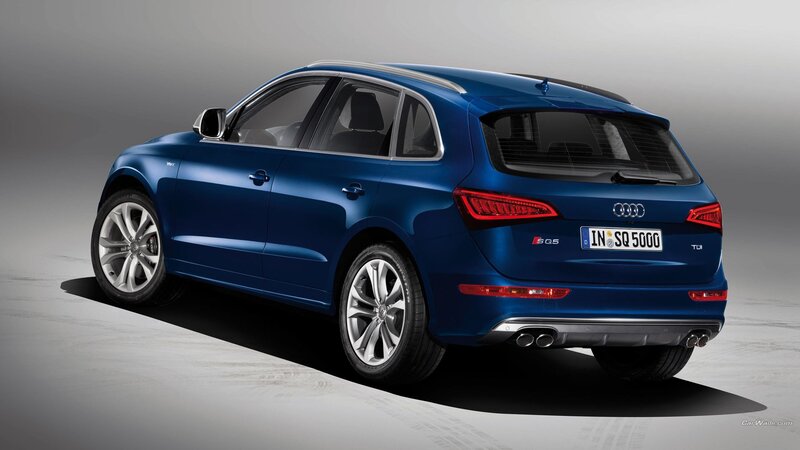 Blue Audi Sq5 — Dramatic