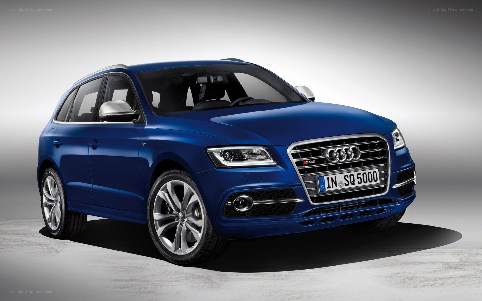 blue audi sq5 suv