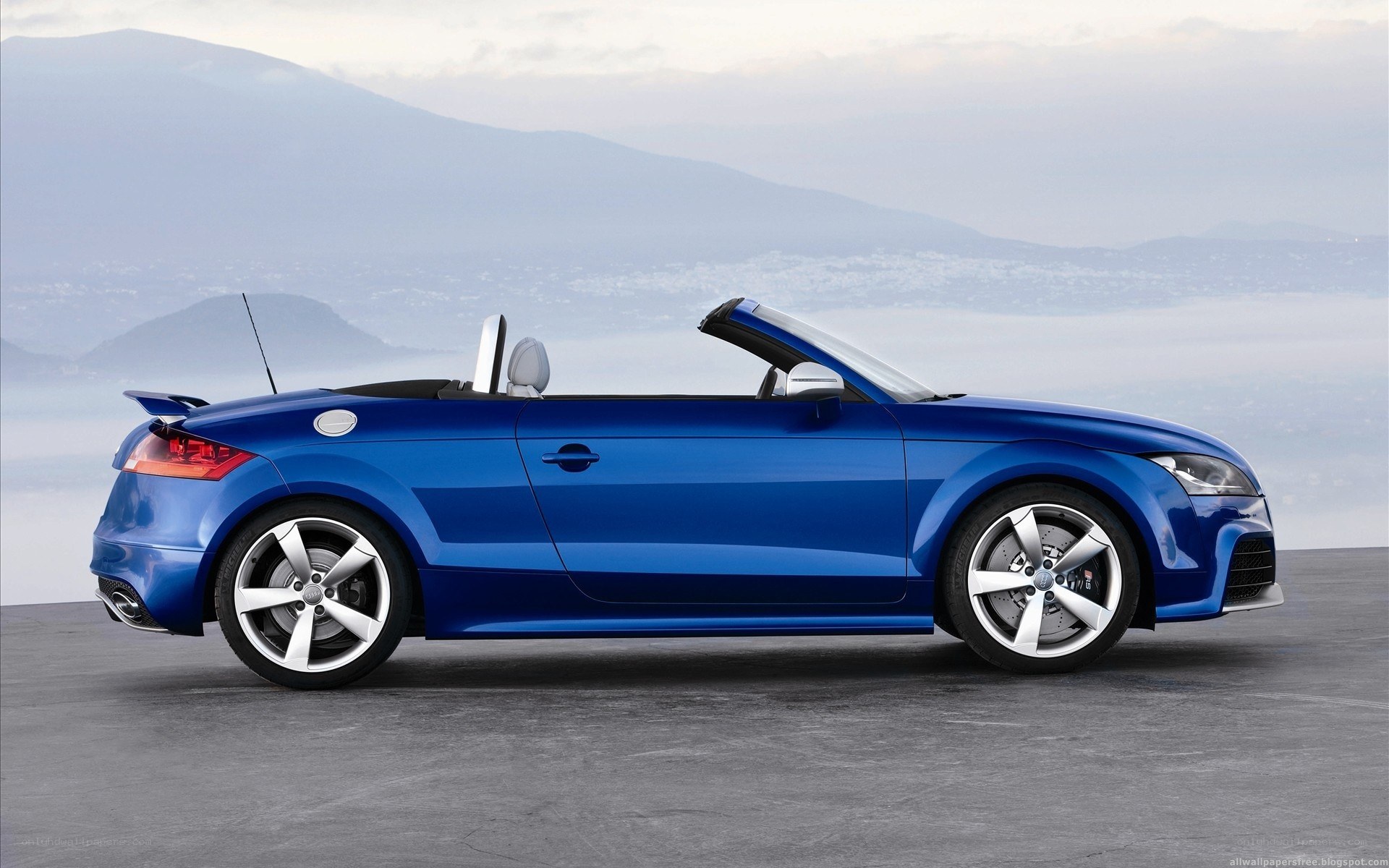 blue audi tt convertible