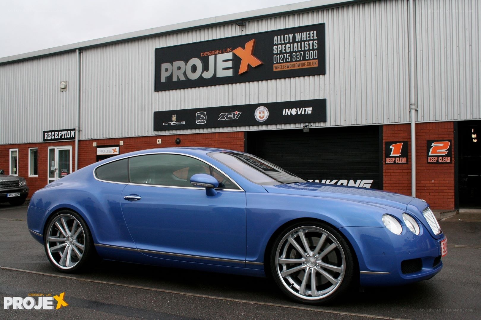 Blue Bentley at ProjeX
