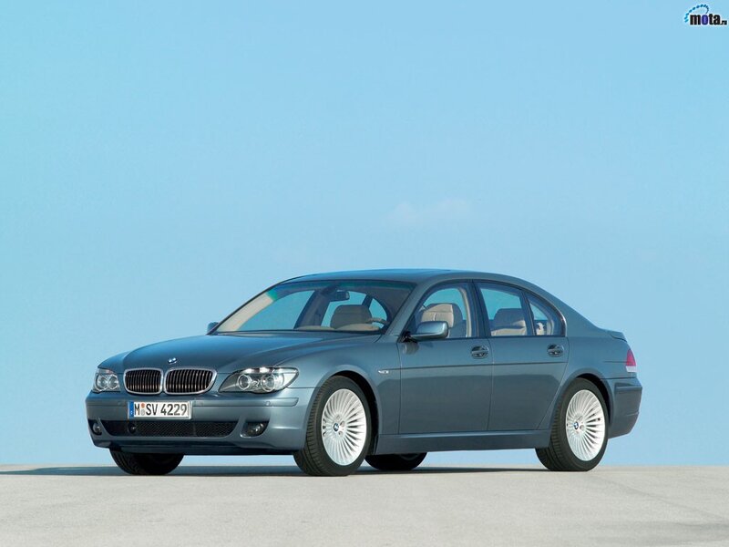 Blue BMW 7 Series sedan