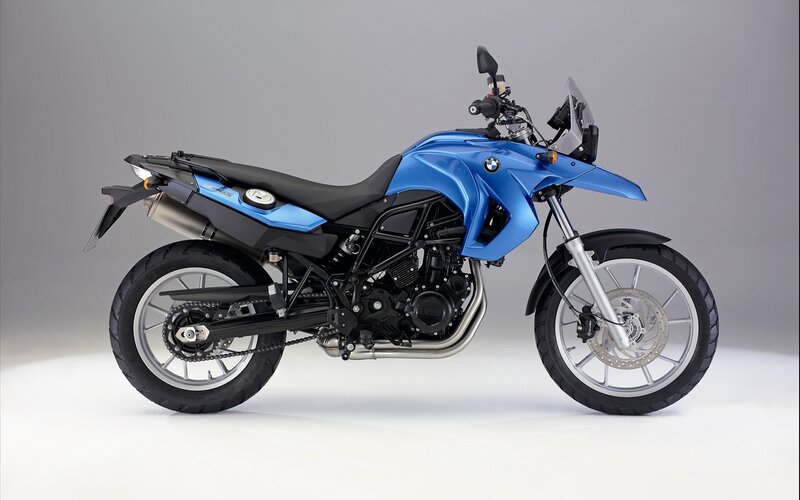 blue bmw adventure motorcycle