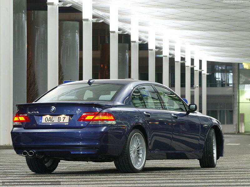 Blue BMW Alpina B7