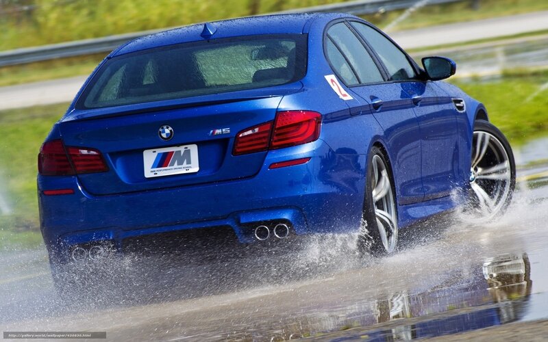 Blue BMW M5 Car — Dynamic, Photograph
