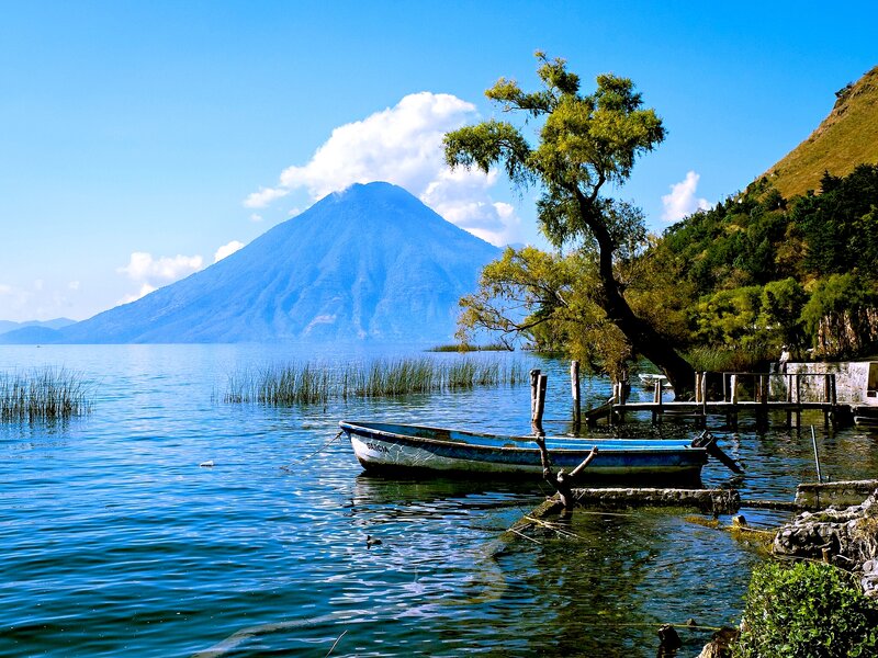 Blue Boat on Lake — Serene, Afternoon