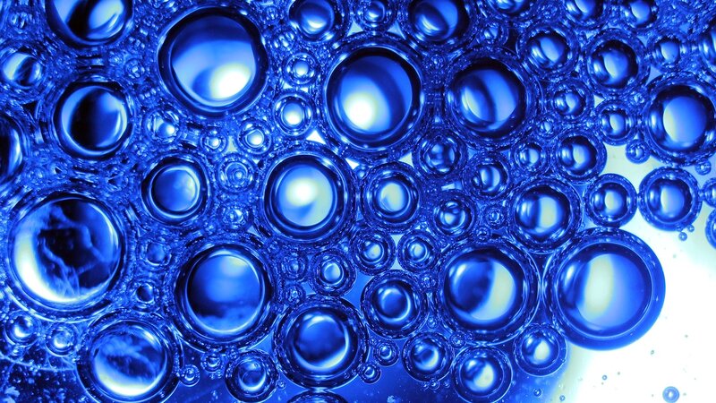 Blue Bubbles in Liquid — Calm, Photograph, Light