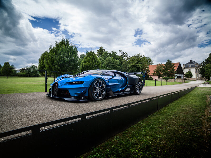 Blue Bugatti Chiron on a driveway