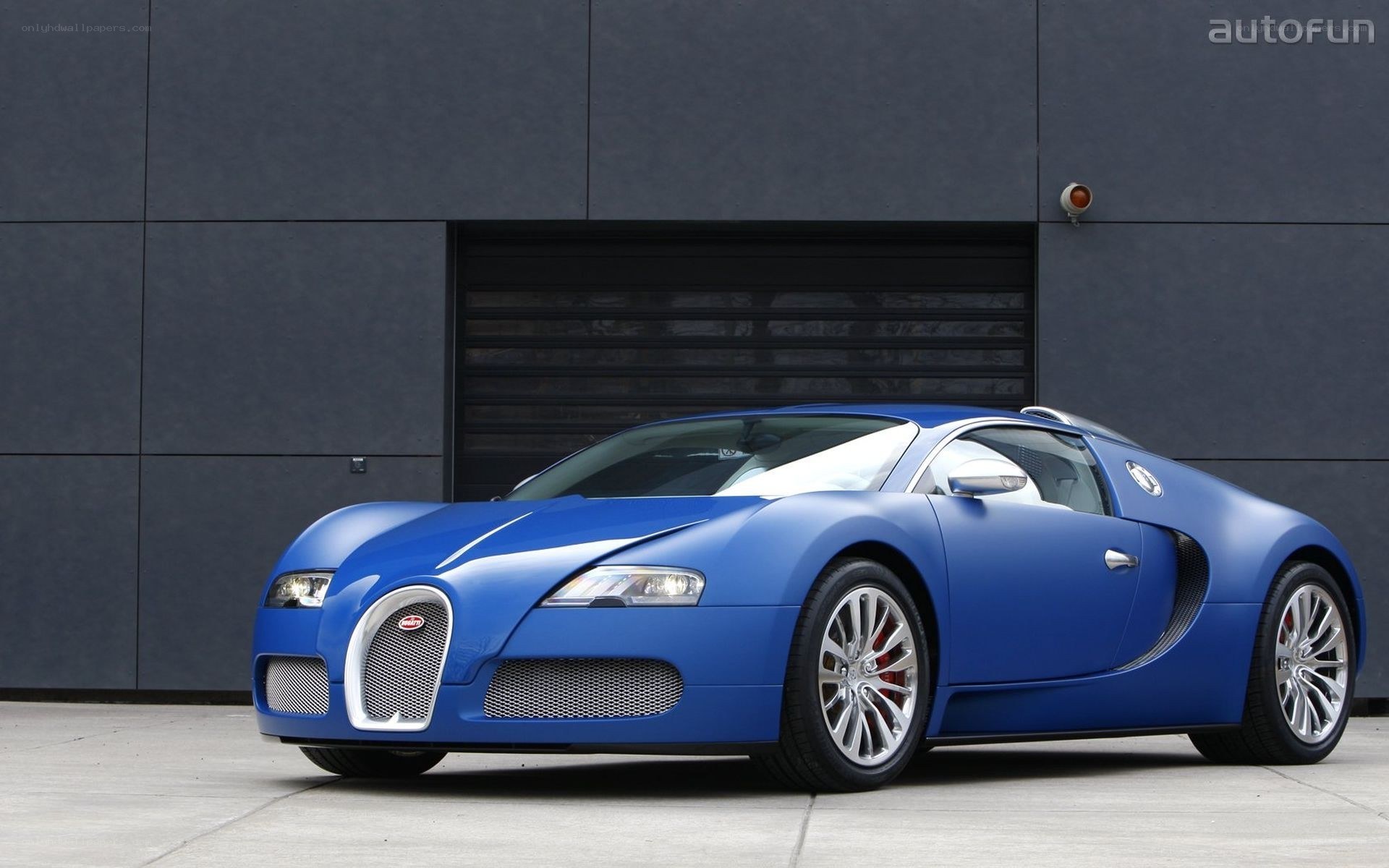 Blue Bugatti Veyron
