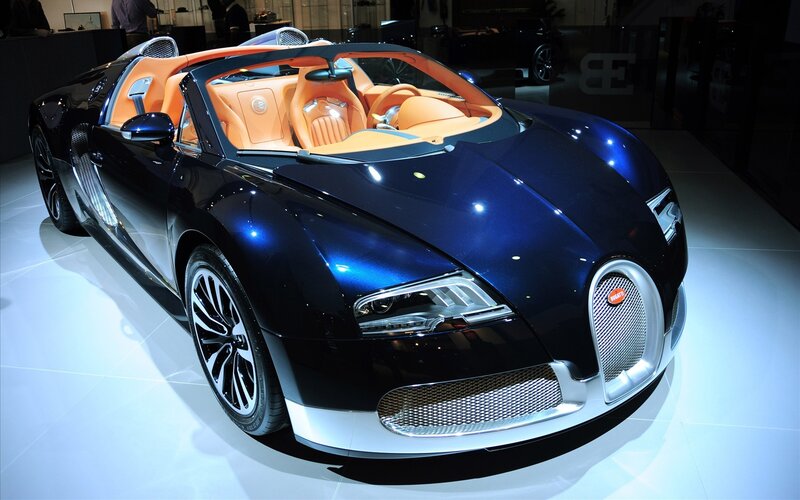 Blue Bugatti Veyron — Dramatic, Photograph, Car, Interior