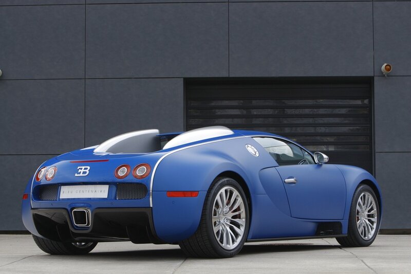 Blue Bugatti Veyron — Modern, Photograph, Car