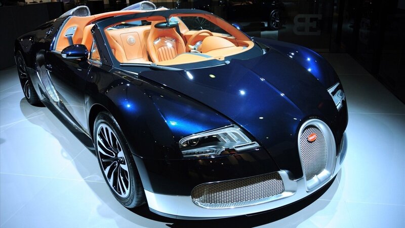 Blue Bugatti Veyron — Orange