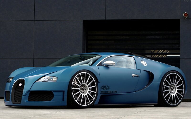 blue bugatti veyron sports car