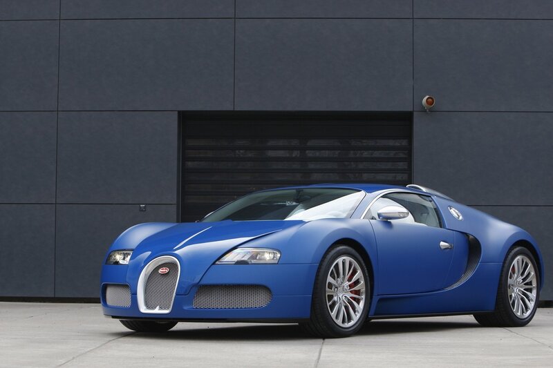 Blue Bugatti Veyron sports car