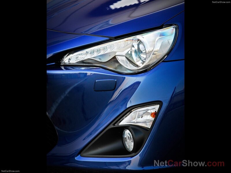 Blue Car Headlight — Dramatic, Photograph, Fog Light, Car Body