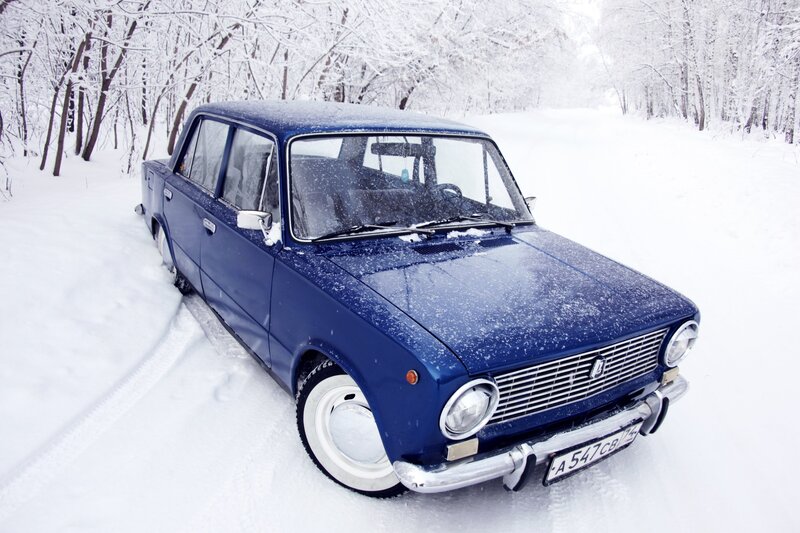 Blue Car in Snow — Cold