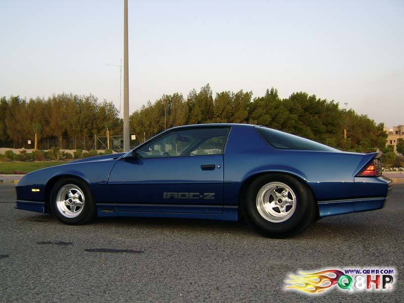 blue chevrolet camaro iroc-z