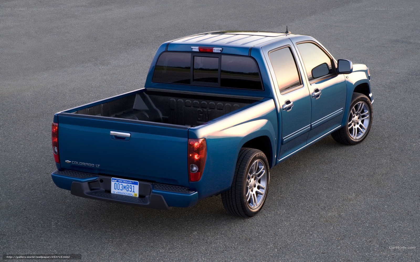 Blue Chevrolet Colorado LT